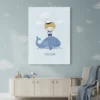 איור בסגנון נורדי של מלח קטן עם כובע על לוויתן כחול בהיר בים, עם עננים וציפור.