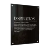 תמונת זכוכית אנכית מודרנית, מציגה ציטוט מוטיבציה בכתב לבן על רקע שחור אחיד.
